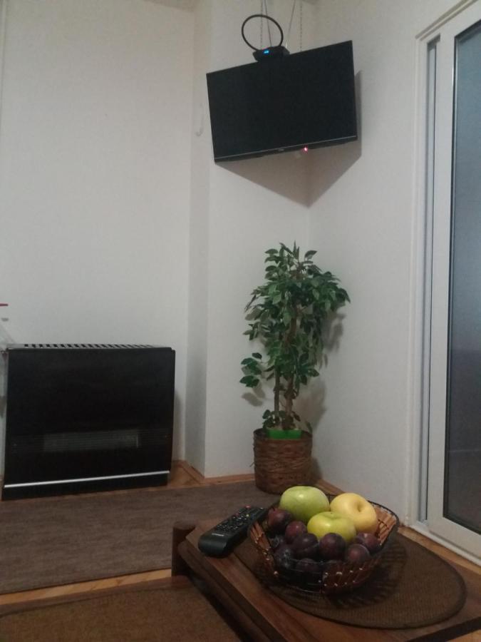 Apartman Breza Ruma Eksteriør billede